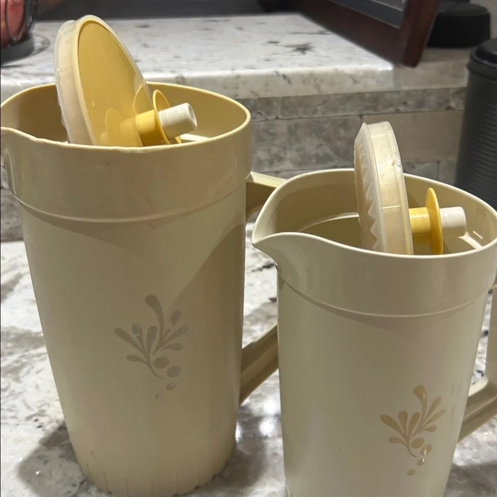 Tupperware set vintage